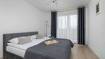 2 bedrooms, desk, iron/ironing board, travel cot