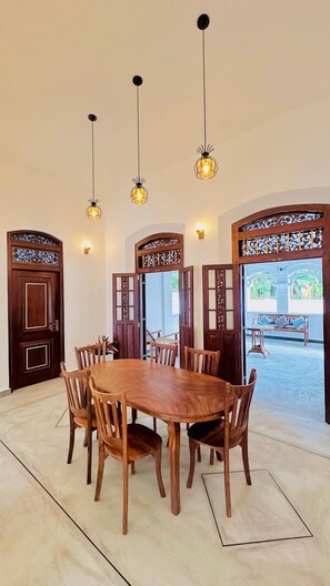 别墅, 5 间卧室, 无障碍, 吸烟房 | 餐厅