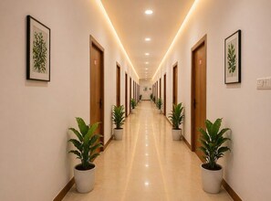 Lobby - Mauryan Express Hotel Nangloi Metro (New Delhi)