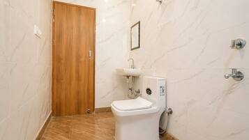 Double Room | Bathroom