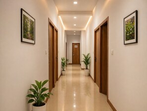Lobby - Mauryan Express Hotel Nangloi Metro (New Delhi)