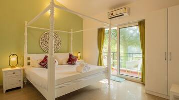 Deluxe Villa, Balcony | In-room safe, iron/ironing board, free WiFi