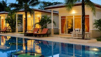 Deluxe Bungalow, Pool View | View from room