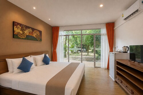 Blue Palm Seafront Resort Phuket