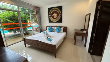 Deluxe Bungalow, Pool View