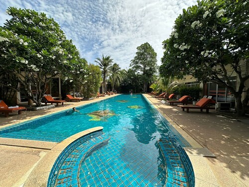 Blue Palm Beachfront Resort Phuket