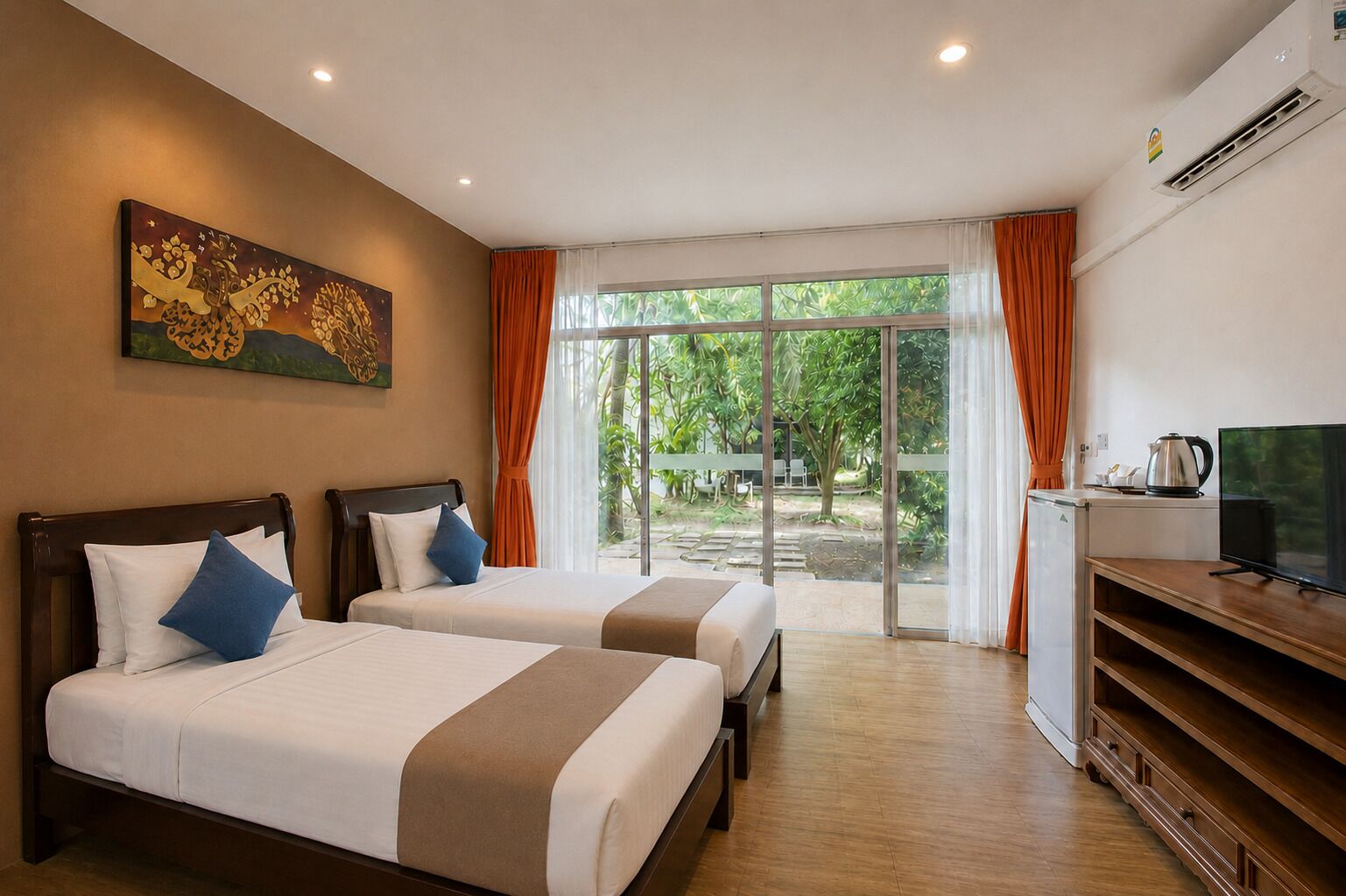 Chambre Supérieure avec lits jumeaux, vue jardin | Vue de la chambre
