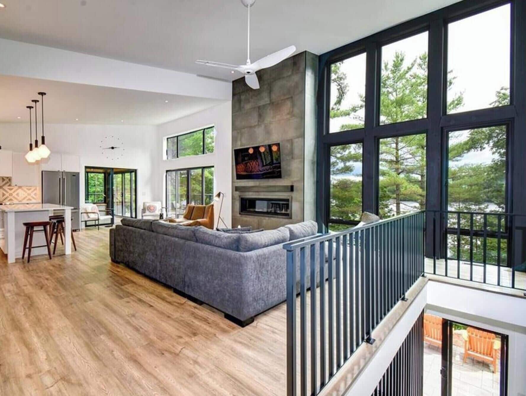 House, 6 Bedrooms, Balcony, Lake View | Living room