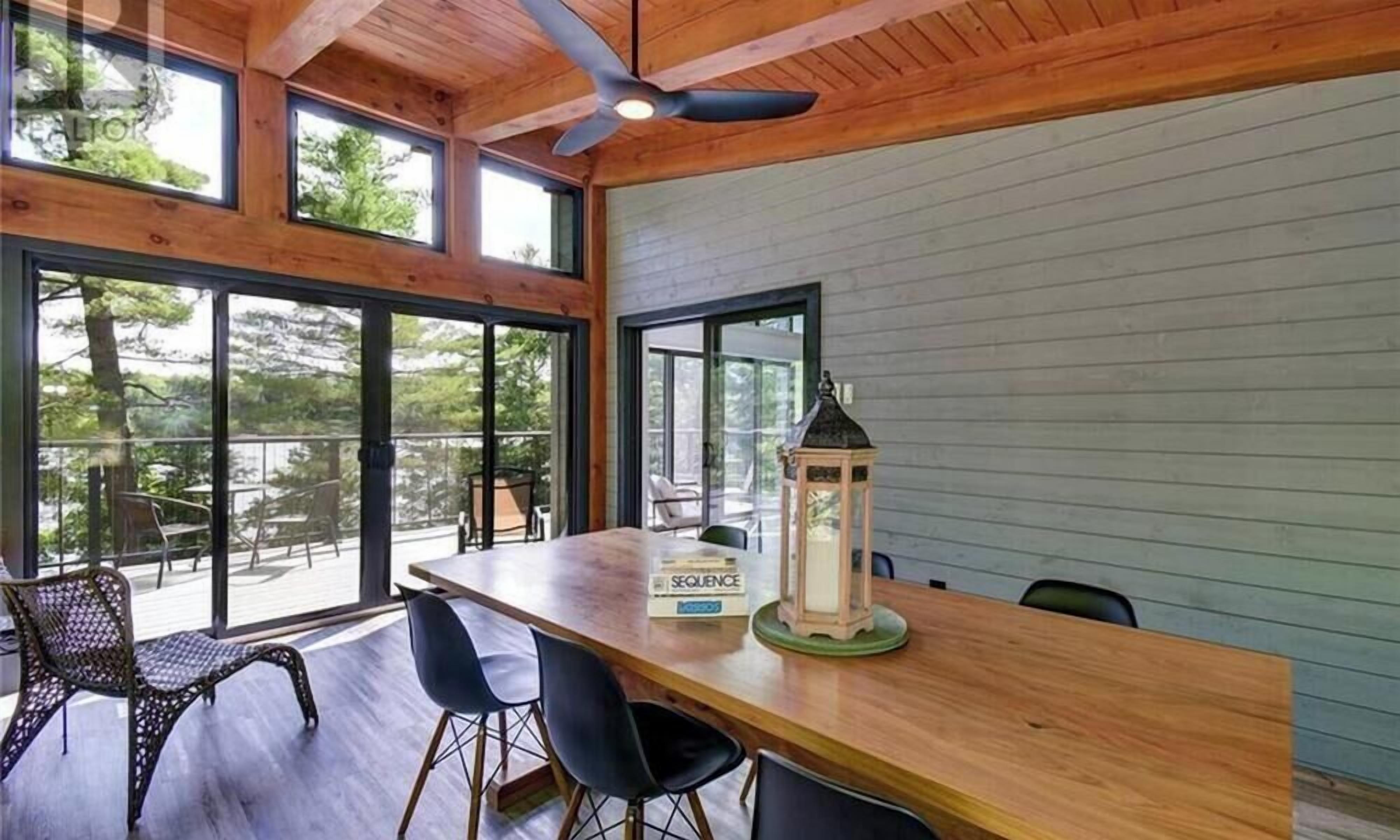 Maison, 6 chambres, balcon, vue sur le lac | Restauration