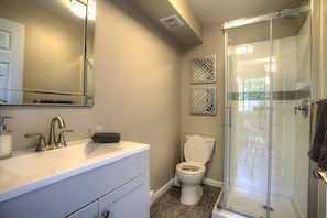Casa, 4 habitaciones, balcón | Baño