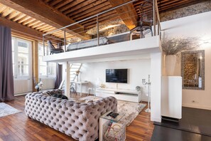 Living area - La Suite Mercière - Luxury loft in the center of town (Lyon)