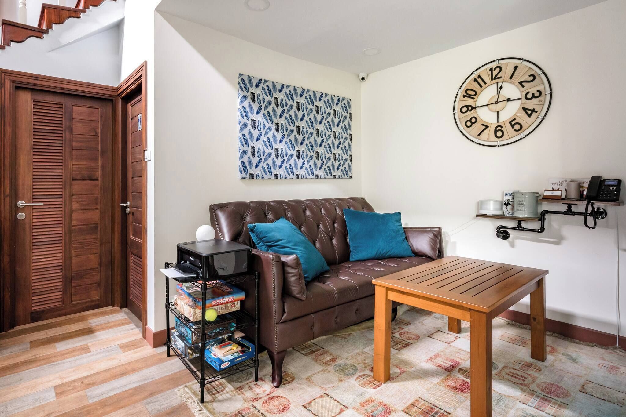 Chambre, 1 chambre | Coin séjour | Livres