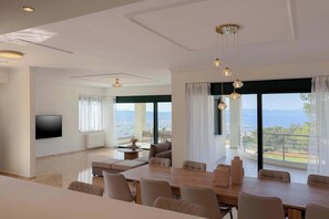 Dining - Lithea Seaview Villa & Estate (Chania)