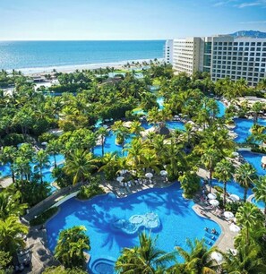 Outdoor pool - Mexican Open @ Vidanta 
Grand Luxxe One Bedroom Presidential Villa (Bahía de Banderas)