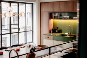 Family Apartment, City View | Private kitchen - Babylon Grands Boulevards (Paris)