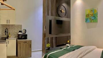 Premium Apartment, Balcony, City View