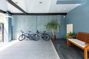 Property grounds - Room-handcrafted Comfort in a Lavish tra (Bangkok)