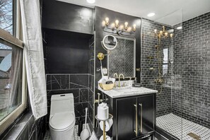 Bathroom - Charming Historic 2 Bedroom Corktown Home With Spanish Style Kitchen (Detroit)