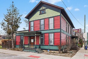 Exterior - Charming Historic 2 Bedroom Corktown Home With Spanish Style Kitchen (Detroit)