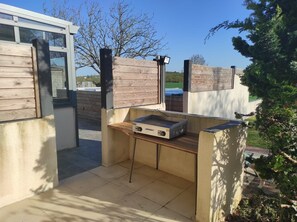 Terrace/patio - Le Hameau de L'artiste - Le Refuge, 14 Guests, Heated Pool, Expandable to 22 with Le Havre (Montournais)