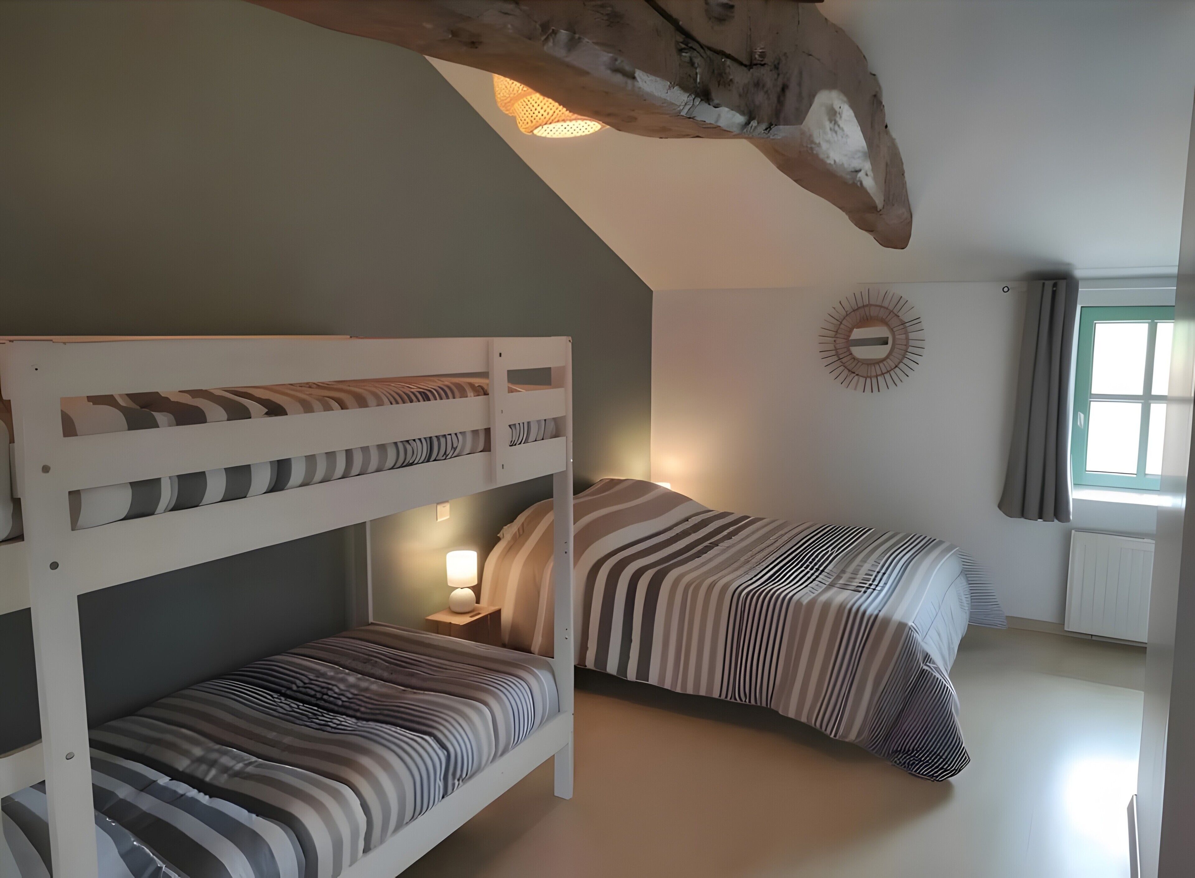 3 bedrooms, iron/ironing board, WiFi