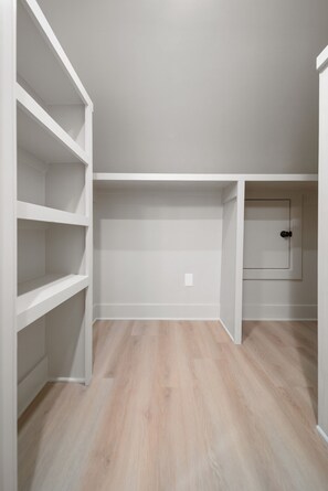 Interior - Cozy 4 bedroom house in serene Nashville (Nashville)