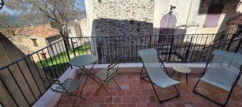 La Terrasse 2-person studio in a quiet, cool location
