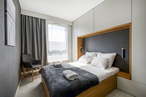 Apartamento superior, sacada, vista para a cidade