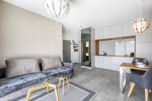 Warsaw Night Apartments Arkadia