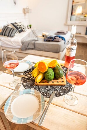 1 bedroom, desk, iron/ironing board, free WiFi - Opus studio by mykonian hospitality (Agios Stefanos)
