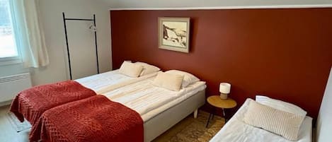 Basic Triple Room, Park View | Blackout drapes