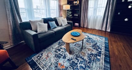*Central location*Clean*Parking*2BDRM*A/C
