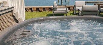 Brand new Waterfront house | Dock | Hot Tub& Kayak
