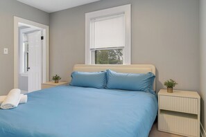 5 bedrooms, Internet, bed sheets