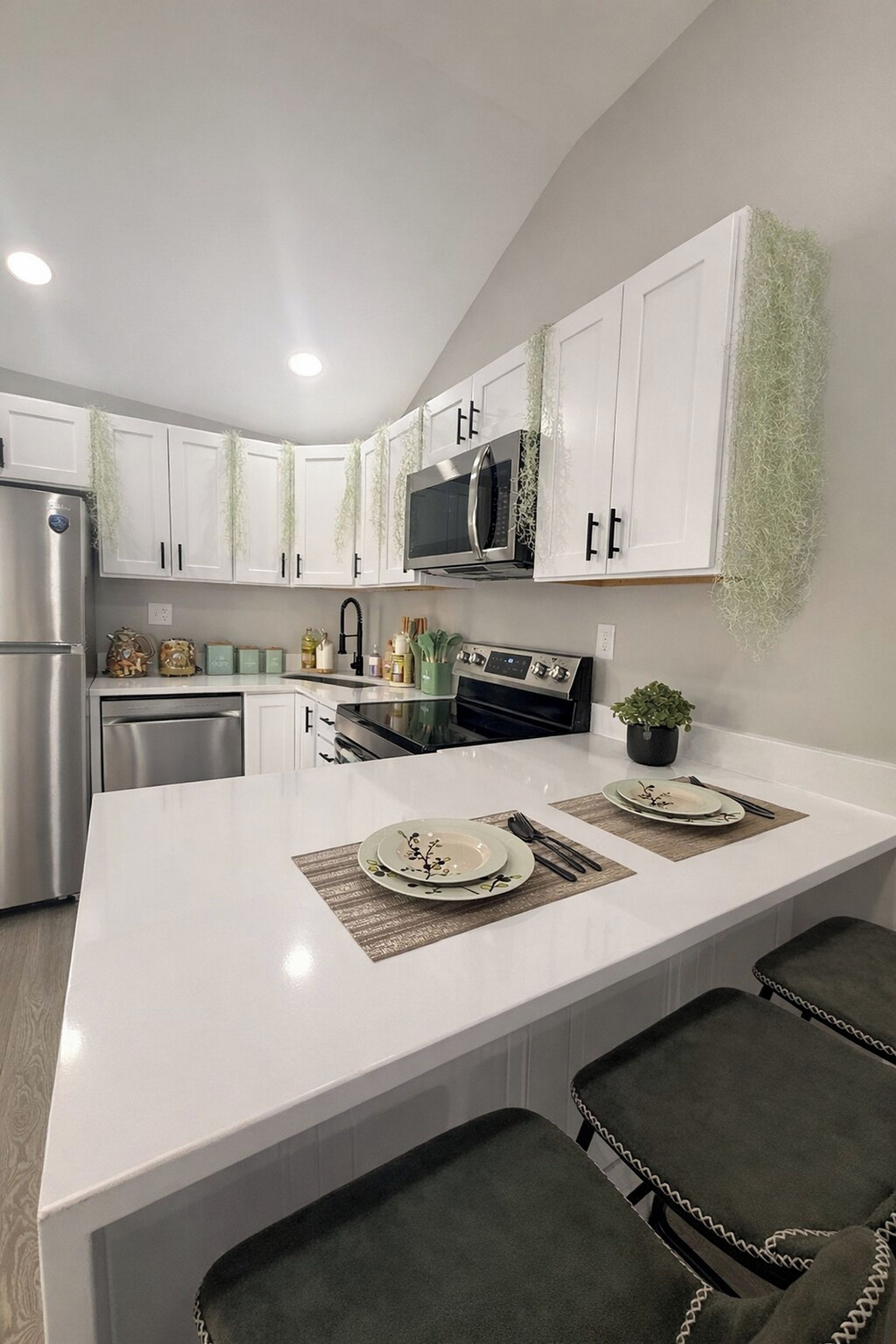 Microwave, oven, stovetop, dishwasher