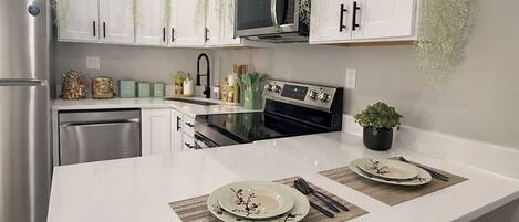 Microwave, oven, stovetop, dishwasher