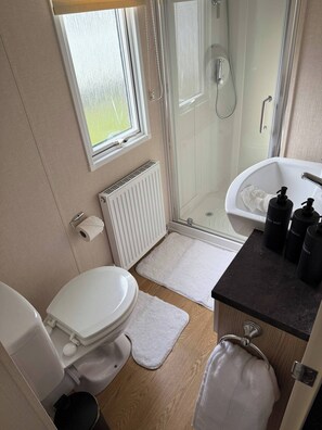 Ferienhaus, 3 Schlafzimmer, eigener Pool | Badezimmer