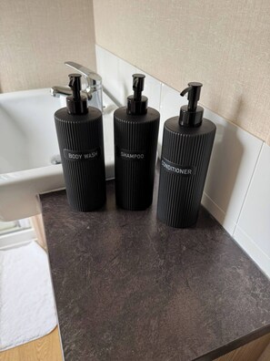 House, 3 Bedrooms, Private Pool | Bathroom amenities - Victory Beautiful Motor Home (Clacton-on-Sea)