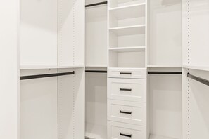 Interior - New 6BR Luxury Home - River View - Near New Westminster (Surrey)