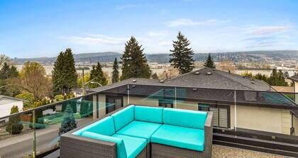 New 6BR Luxury Home - River View - Near New Westminster