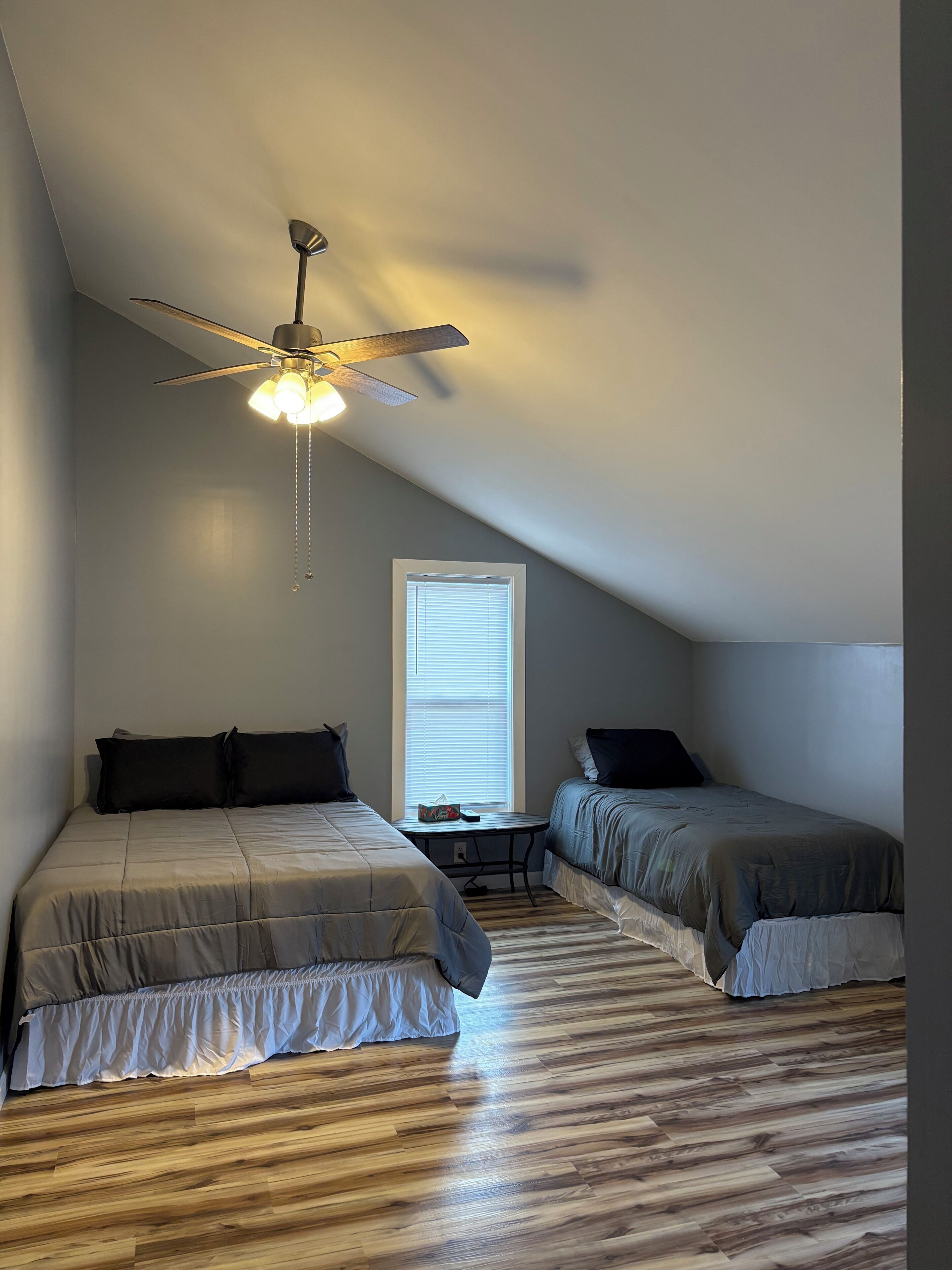 4 bedrooms, WiFi, bed sheets