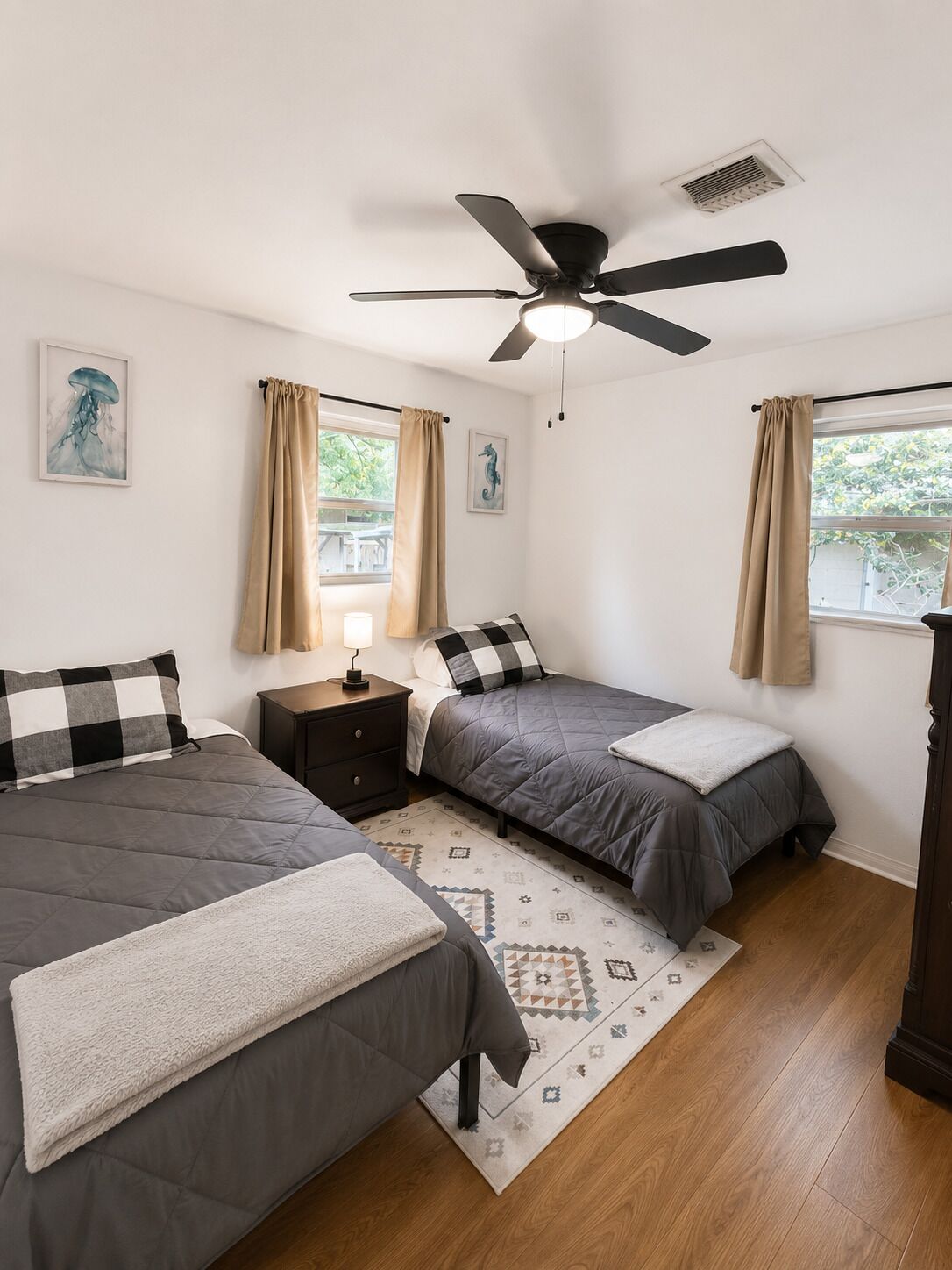 2 bedrooms, desk, iron/ironing board, free WiFi