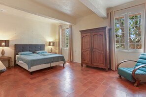 9 Schlafzimmer, Bügeleisen/Bügelbrett, WLAN, Bettwäsche