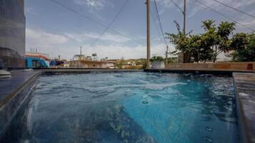 Dobbeltrom – deluxe, balkong, byutsikt | Basseng