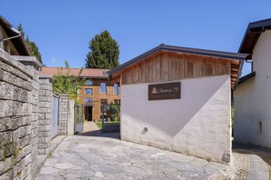 Exterior - Blue Lake Home: Nature and Comfort Vacation House (Boleto)