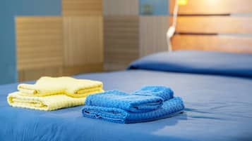 Iron/ironing board, WiFi, bed sheets