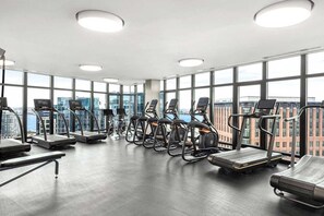 Fitness facility - Luxury Seaport Stay | Rooftop & Pool (Boston, MA)