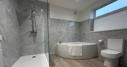 Valley Trail Retreat Sleeps 8
