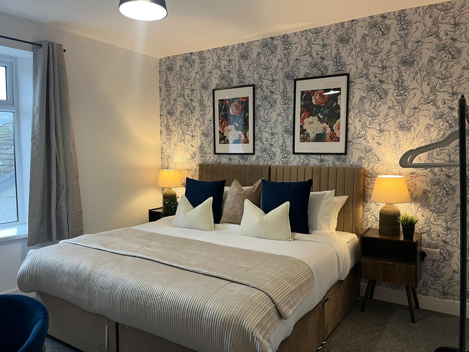 5 bedrooms, desk, iron/ironing board, free WiFi