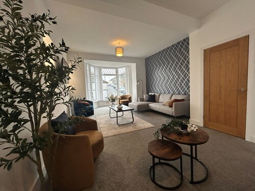 Valley Trail Retreat Sleeps 8